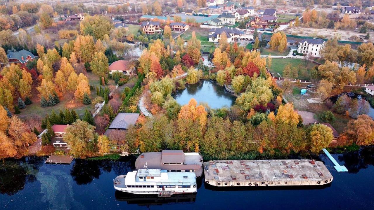 On The River Vishenki  외부 사진
